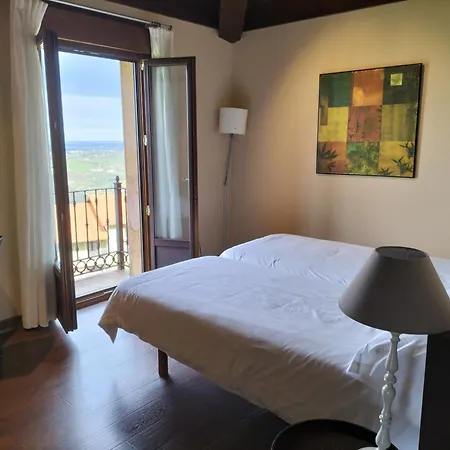 La Boz, Nucleo Turistico Rural 3* San Miguel (Gijon)